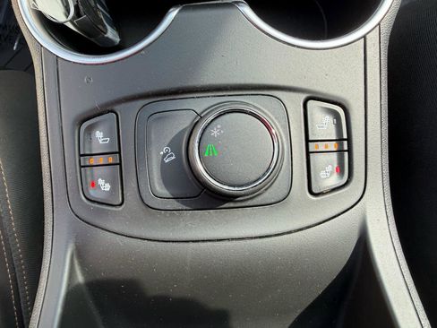 Used 2018 GMC Terrain SLT w/ Preferred Package FWD image 29