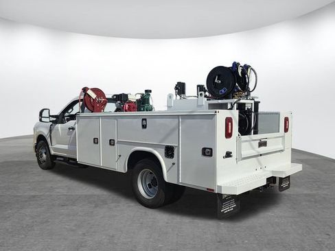 New 2026 Ford F350 XL w/ XL Chrome Package RWD image 3