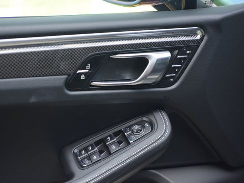 Certified 2026 Porsche Macan Turbo AWD/4WD image 14