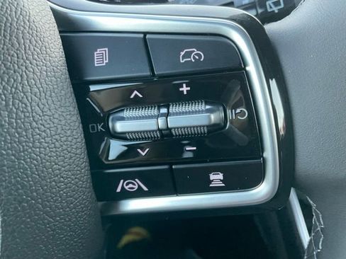 New 2026 Kia Carnival SX image 28