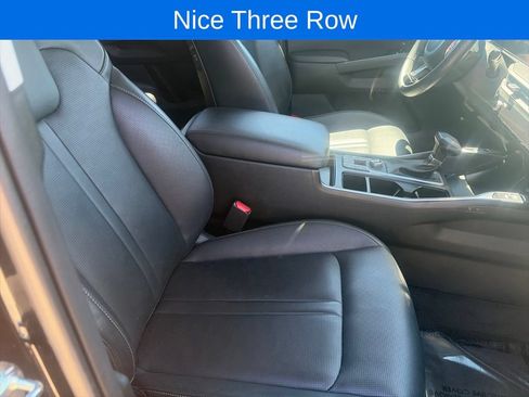 Used 2024 Kia Sorento S FWD image 18