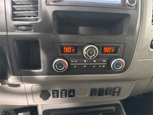 Used 2019 Nissan NV 3500 SL image 26
