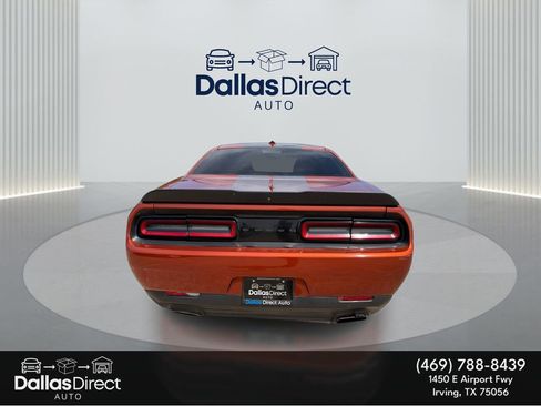 Used 2020 Dodge Challenger SXT w/ Blacktop Package RWD image 7