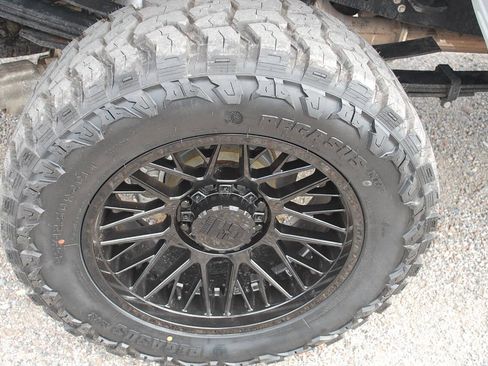 Used 2021 Ford F350 XLT w/ XLT Premium Package AWD/4WD image 15