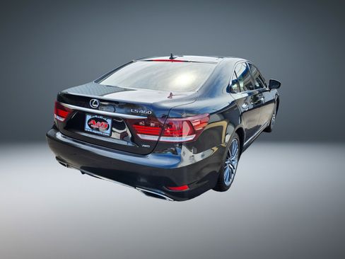 Used 2013 Lexus LS 460 AWD w/ F-Sport Pkg image 3