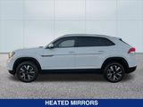 Certified 2022 Volkswagen Atlas Cross Sport SE image 2