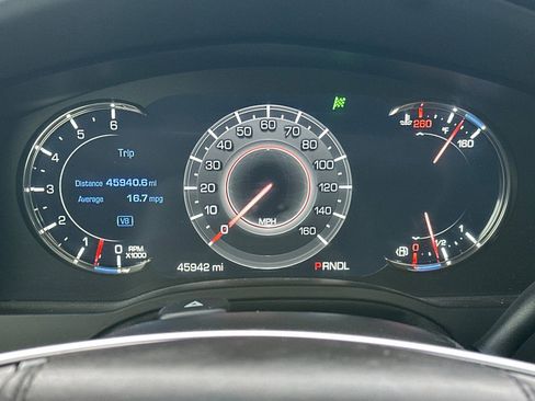 Used 2017 Cadillac Escalade ESV Platinum image 19