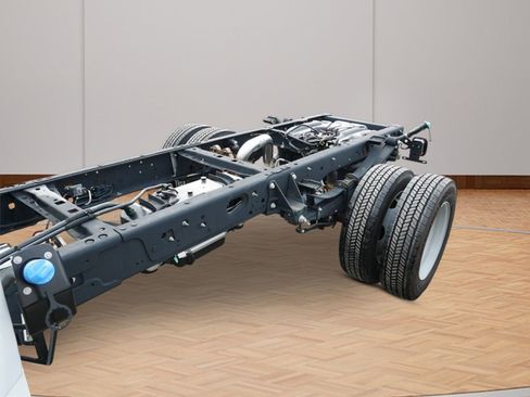 Used 2024 Ford F550 4x4 SuperCab Super Duty image 12