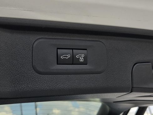 Used 2025 Toyota Grand Highlander AWD Hybrid image 11