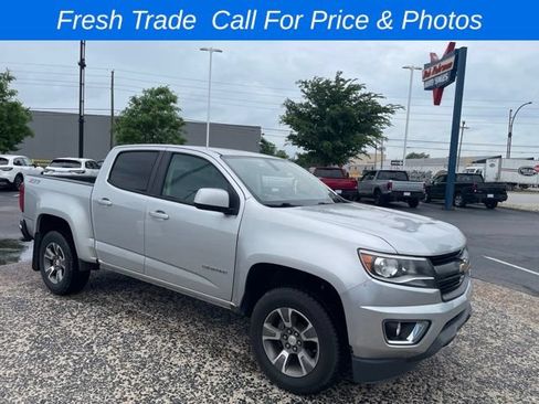 Used 2017 Chevrolet Colorado Z71 AWD/4WD image 4