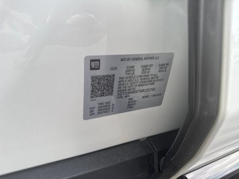 Used 2025 Cadillac Escalade V AWD/4WD image 27