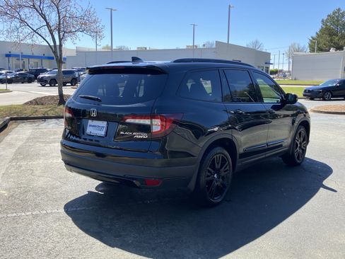 Used 2022 Honda Pilot Black Edition image 10