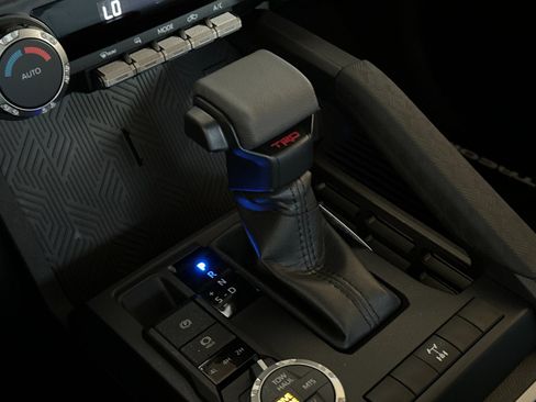 New 2025 Toyota Tacoma TRD Off-Road image 18