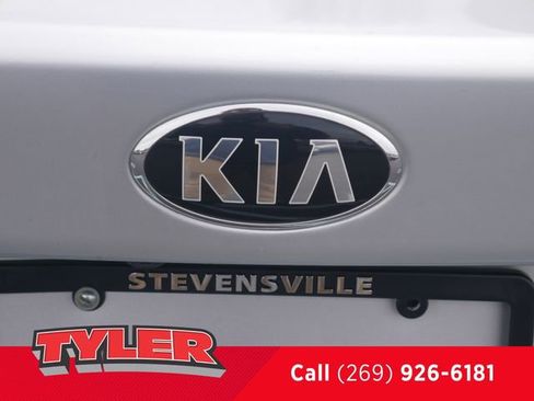 Used 2020 Kia Optima LX FWD image 14
