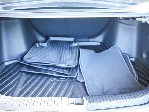 Used 2025 Honda Accord LX image 31