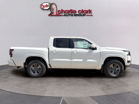 New 2026 Nissan Frontier SV w/ All-Weather Content Package AWD/4WD image 7