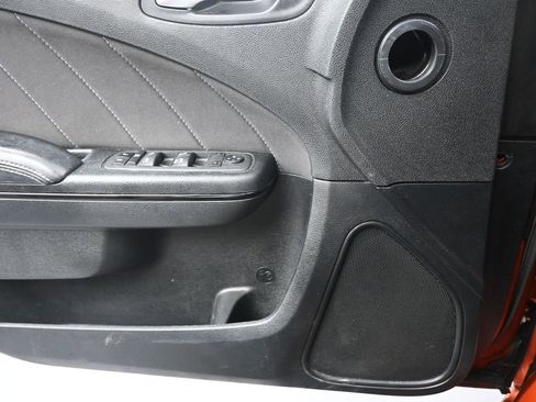 Used 2022 Dodge Charger SXT w/ Blacktop Package image 18