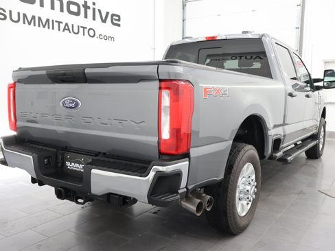 Used 2024 Ford F250 XLT AWD/4WD image 4