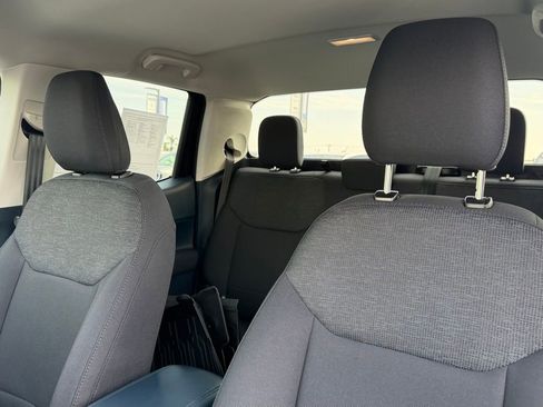 Used 2025 Ford Maverick XL image 17