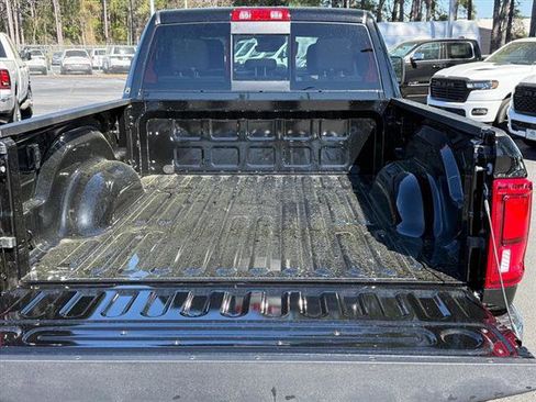 New 2026 RAM 2500 Big Horn AWD/4WD image 4