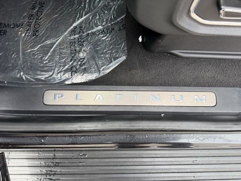 Used 2023 Ford Expedition Platinum AWD/4WD image 27