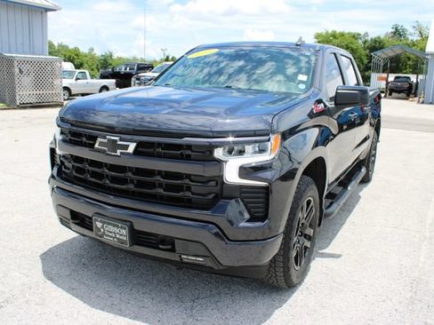 Used 2024 Chevrolet Silverado 1500 RST w/ Convenience Package II AWD/4WD image 3