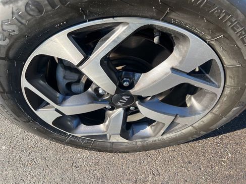 Certified 2022 Kia Sportage LX image 40