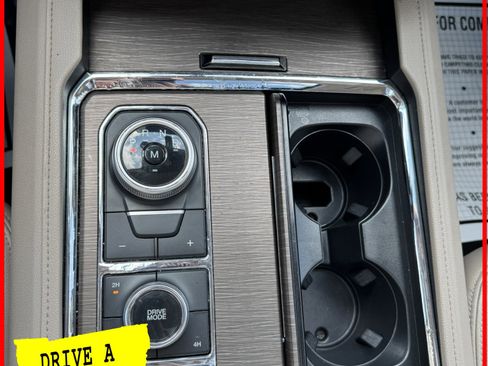 Used 2023 Ford Expedition Max Limited image 29