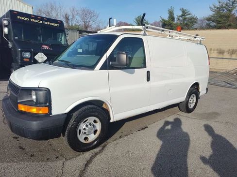Used 2012 Chevrolet Express 2500 image 1