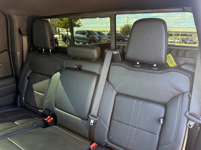 Used 2024 Chevrolet Silverado 1500 High Country w/ Midnight Edition AWD/4WD image 25