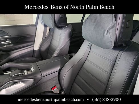 New 2026 Mercedes-Benz GLS 450 4MATIC image 8