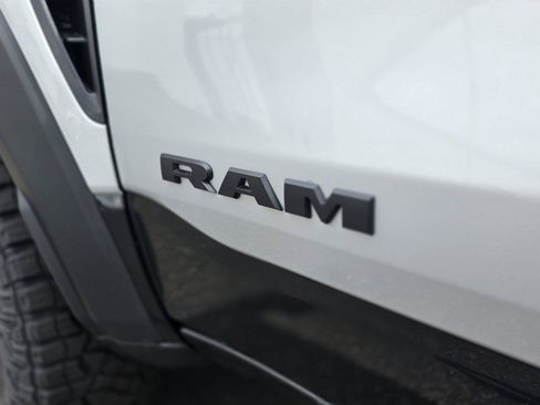 Used 2024 RAM 1500 Warlock AWD/4WD image 33
