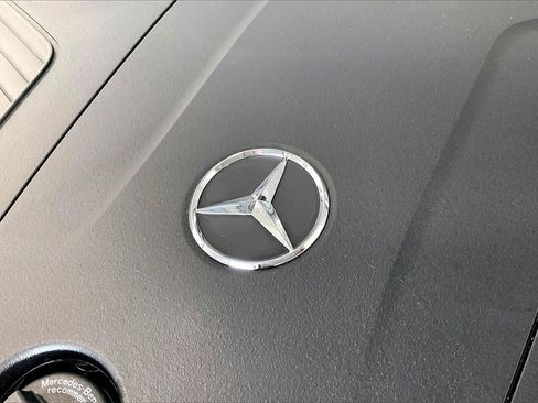 Used 2025 Mercedes-Benz C 300 Sedan image 32