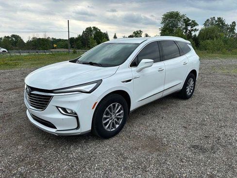 Used 2023 Buick Enclave Essence w/ Trailering Package, 5000 lbs. FWD image 2