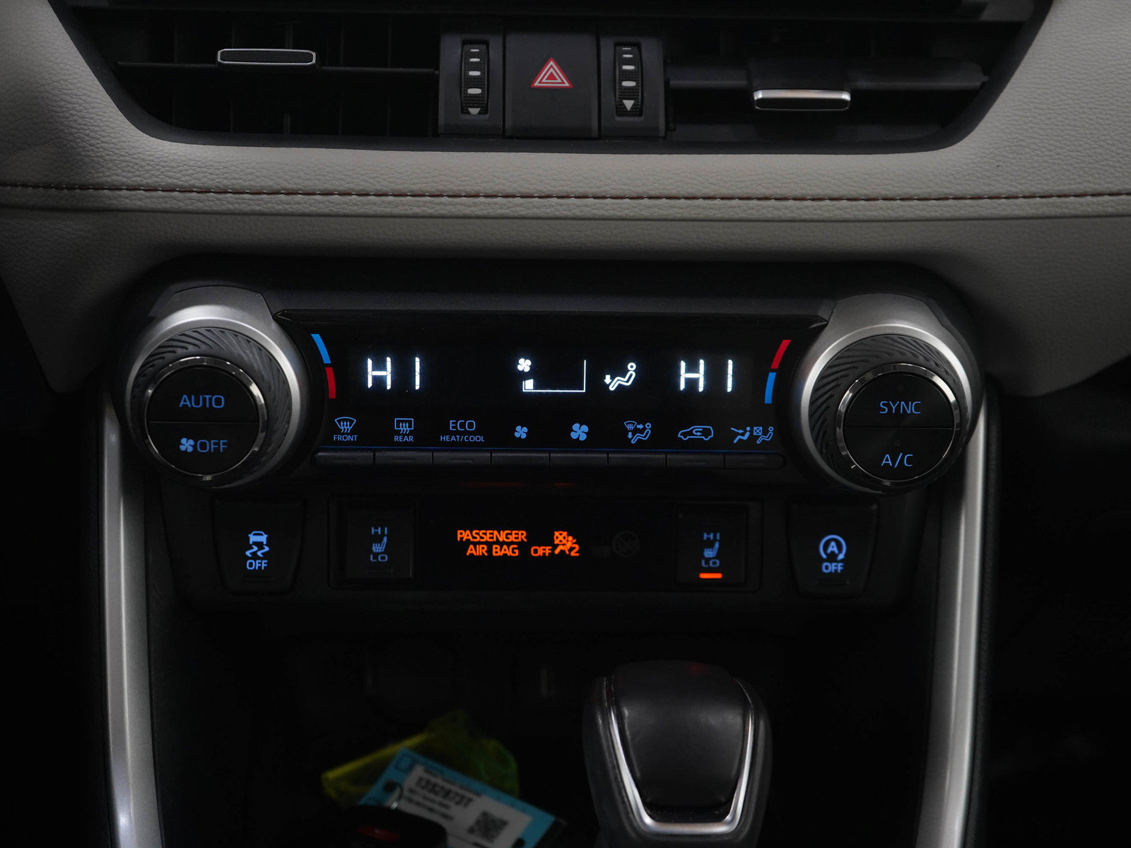 Used 2021 Toyota RAV4 XLE Premium AWD/4WD image 19