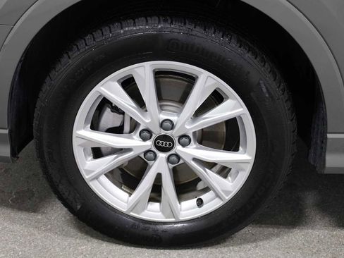 Certified 2025 Audi Q3 2.0T Premium w/ Convenience Package image 45