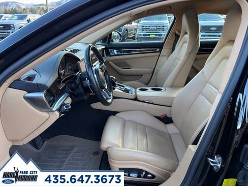 Used 2018 Porsche Panamera 4 image 13