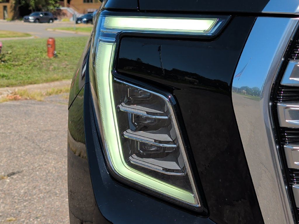 New 2026 GMC Yukon Denali w/ Denali Reserve Package AWD/4WD image 48