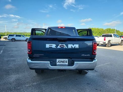 Used 2025 RAM 2500 Big Horn AWD/4WD image 17
