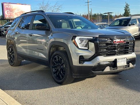 Used 2026 GMC Terrain Elevation w/ Elevation Premium Package image 7