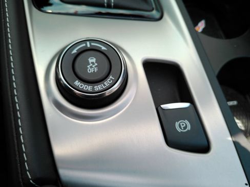 Used 2017 Chevrolet Corvette Z06 RWD image 25