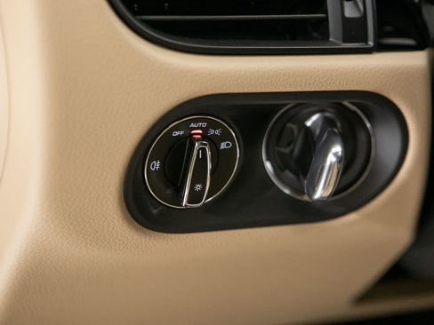 New 2026 Porsche Macan AWD/4WD image 26