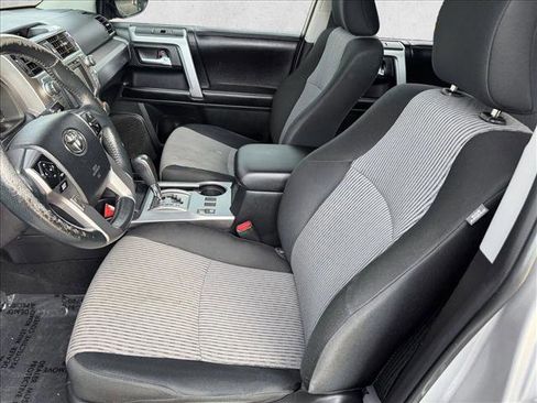 Used 2016 Toyota 4Runner SR5 image 7