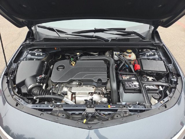 Used 2021 Chevrolet Malibu LT FWD image 22