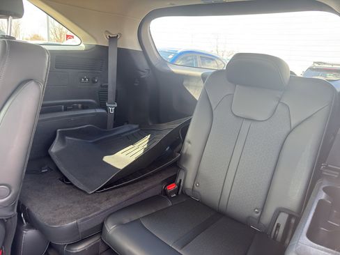 Used 2021 Kia Sorento EX AWD/4WD image 35