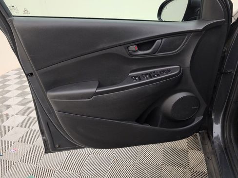 Used 2020 Hyundai Kona SEL Plus FWD image 32