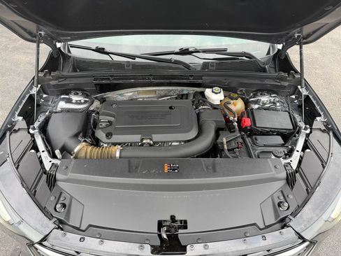 Used 2021 Buick Envision Essence w/ Sport Touring Package AWD/4WD image 35