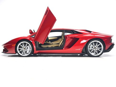 Used 2018 Lamborghini Aventador S AWD/4WD image 34