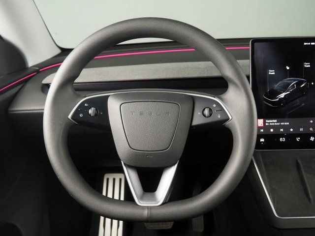 Used 2026 Tesla Model Y Long Range RWD image 18