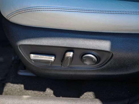 Used 2022 Toyota RAV4 XLE Premium FWD image 19